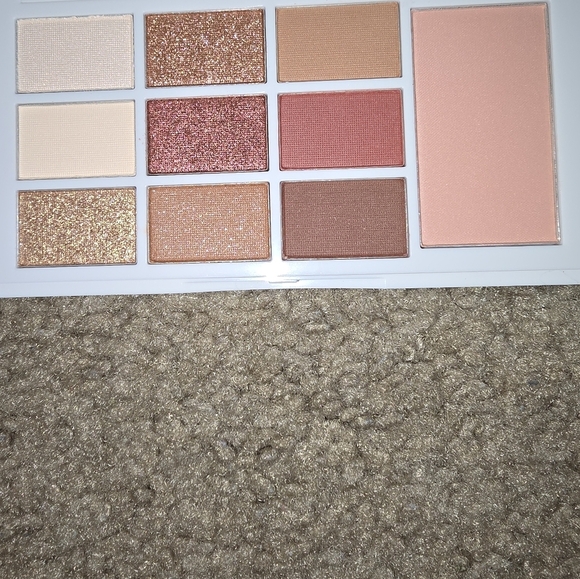 Tarte Warm Wishes Eye & Cheek Palette, matte & glitter - Picture 6 of 9